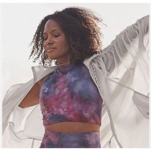 Athleta size XS Conscious Crop top Supernova print internal bra tie dye look